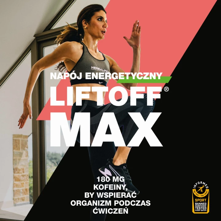 Sportowa kobieta ćwicząca w domu z Energetycznym Napojem LIFTOFF MAX.jpeg